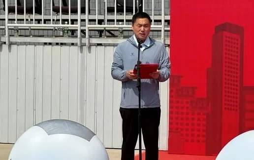 “海川建设杯”2025青岛城市足球联赛开幕，点燃足球之城激情相关图三
