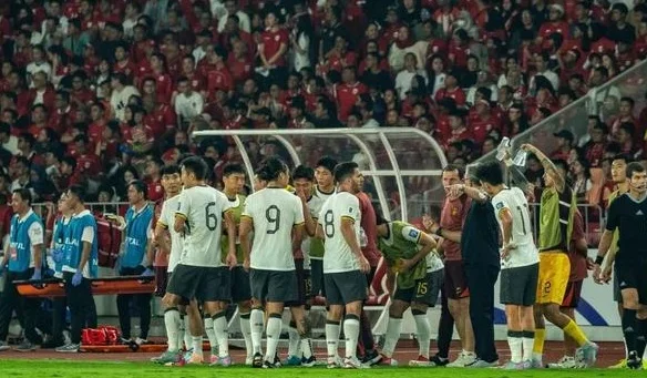 明日国足对阵巴林，王大雷称或是最后一场，主帅伊万回应下课质疑：需要赛后和足协讨论相关图五