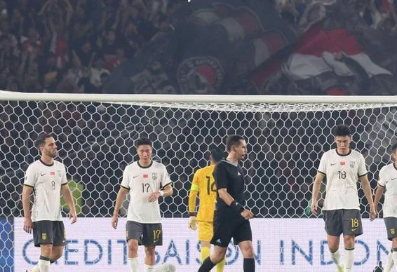 国足握3优势！5万人前掀翻FIFA第84？赢球赔率出炉：决不当副班长相关图三