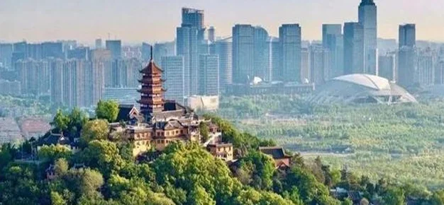 政观长三角丨“苏超”带火的“新南哥”南通，场上场外都很拼