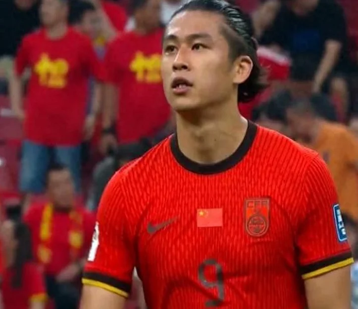 国足1-0巴林诞生3功臣！塞鸟露馅，大雷完美谢幕，王钰栋未来可期