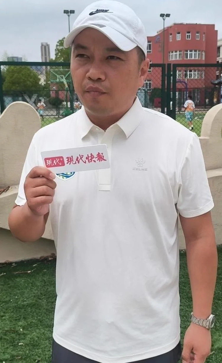 苏超盐城队有12人来自这所小学，教练希望他们常回母校看看相关图三