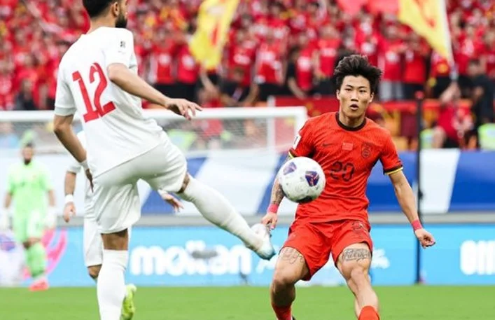 6-0，1-0，中国球迷既欣慰也懊恼：上一场若平印尼，我们真有机会相关图二