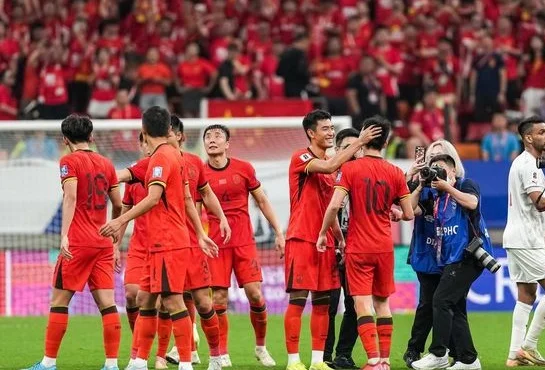 伊万执教国足五宗罪——固执保守训练强度低，老混子拿到退休金相关图二