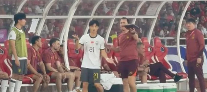 反转！国足3次换人乌龙原因找到，媒体人还原真相，真不怪伊万？