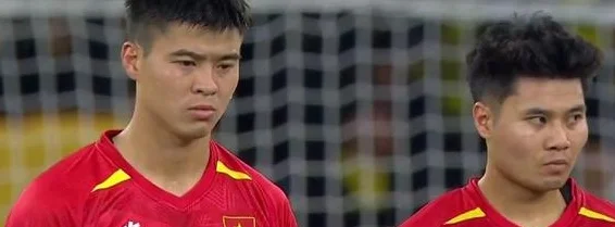 0-0！越南队被“打懵”，马来西亚5分钟造3次良机，门将高接低挡相关图二