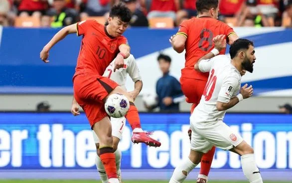 1-0！王钰栋绝杀+国家队首球，时隔31年再胜巴林，国足备战2030相关图三
