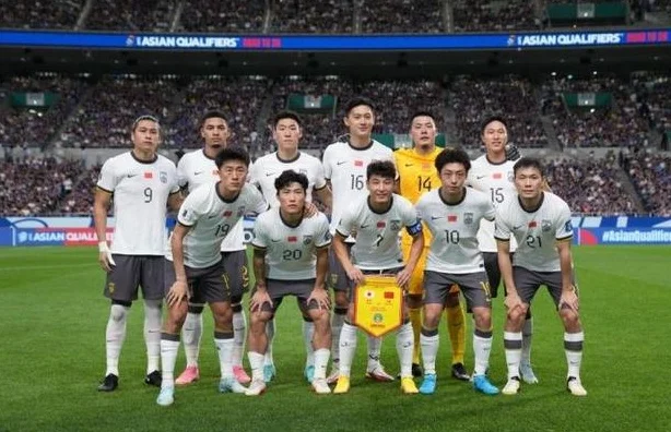 国足荣誉战也是谢幕战！30+老将集体告别，塞鸟或挑大梁相关图二
