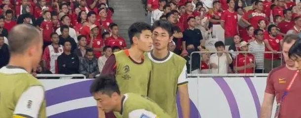 反转！国足3次换人乌龙原因找到，媒体人还原真相，真不怪伊万？相关图二