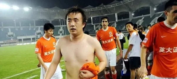 李玮锋:国足吃海参被骂因为成绩差 你赚钱了就得承受这份压力!相关图六