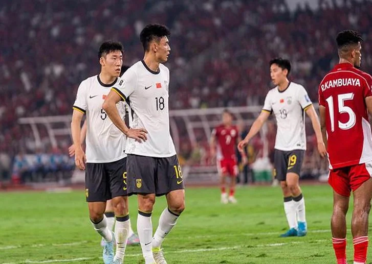 2-1到1-0，1分之差无缘附加赛，国足输在哪里？仅1人可昂首离开！相关图三
