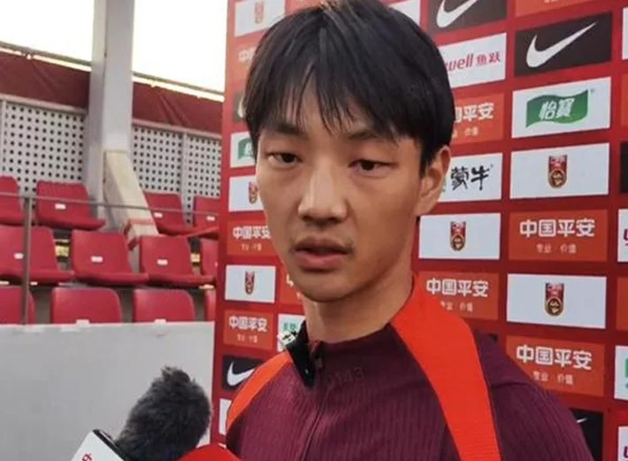 黄政宇跑不动了 杨明洋被无视了！伊万一语暗示不走 足协当决不决相关图四