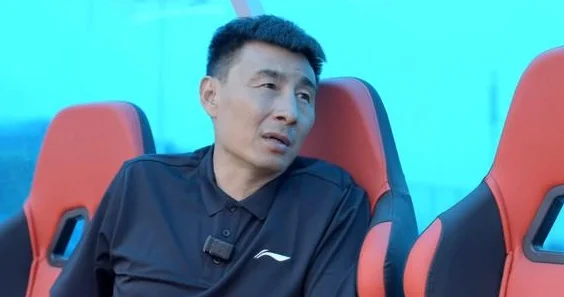 李玮锋：国内球员不愿留洋因收入差距过大；输球被骂很正常