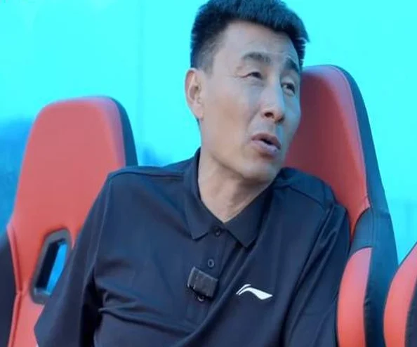 李玮锋:国足吃海参被骂因为成绩差 你赚钱了就得承受这份压力!相关图三