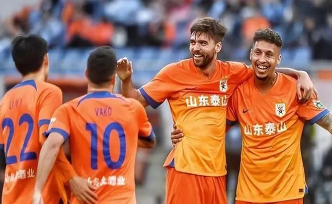 鲁能麻烦了！9大悍将合同快到期却未续约，解决不好恐遭遇离队潮相关图六