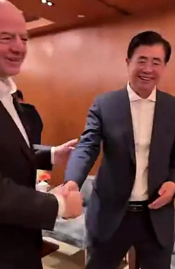 伊万机场狂购，下课不可逆转！北青：输印尼前后有经纪人推荐新帅相关图三