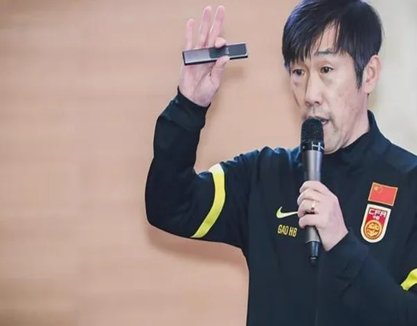 宋凯重大表态！国足换帅方案人选被曝，日本名帅请缨有望驰援国足相关图八