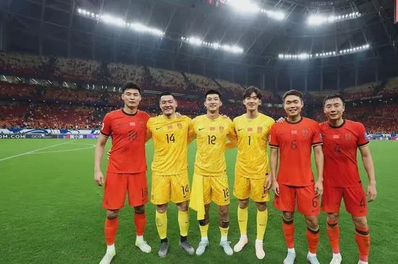 亚足联坐不住了！18强赛结束仅1天，大争议曝光！百万球迷抗议