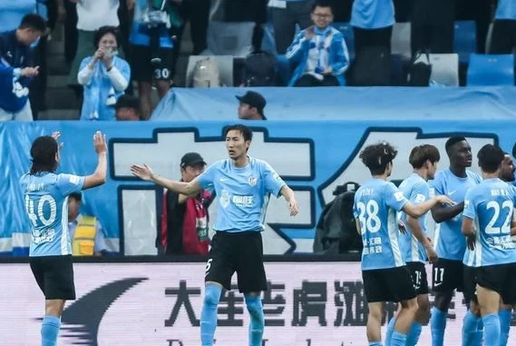 1-0！大连险胜，终结中超3场不胜，梅州陷入困境：惨遭6连败