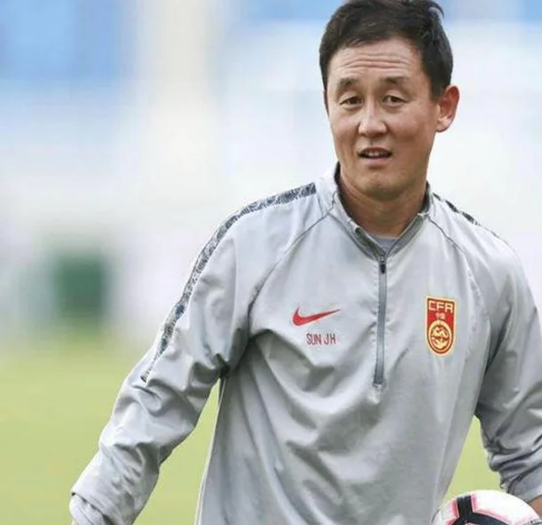 菜是原罪！孙继海为国足发声：球员们出场后很拼命 奈何能力不够相关图三