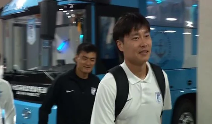 毛伟杰开发新位置，马莱莱让队长袖标 李国旭换人高情商 再见费煜相关图四