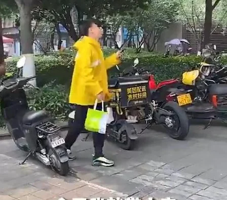 前中超球员：摆摊和送外卖也是一种尝试和体验生活