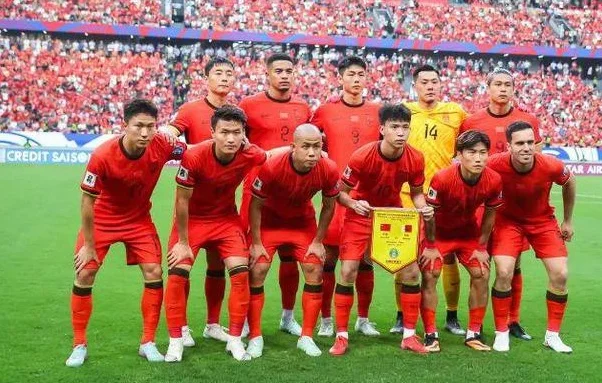热闻|执教国足15个月14场比赛4胜2平8负！足协按合同解约伊万科维奇相关图七