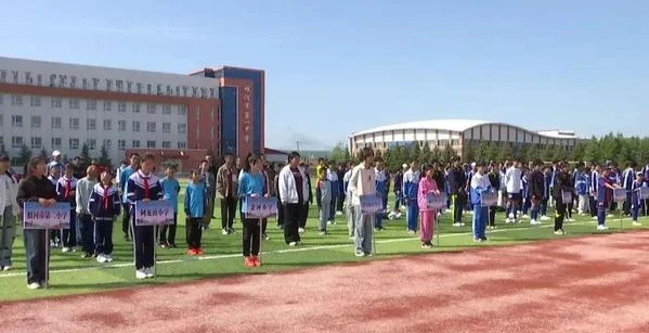 2025年根河市校园足球联赛鸣锣开赛