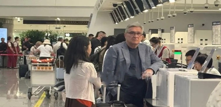 距东亚杯仅剩3周！国足主帅伊万下课 他已离开中国