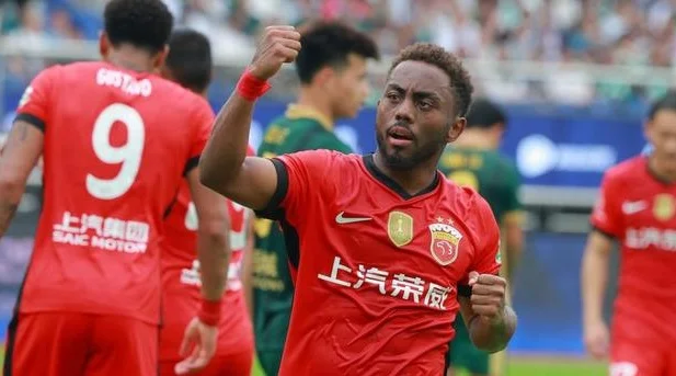 0-2到2-2！门框三度救险，弗兰克读秒绝平，浙江主场逼平海港