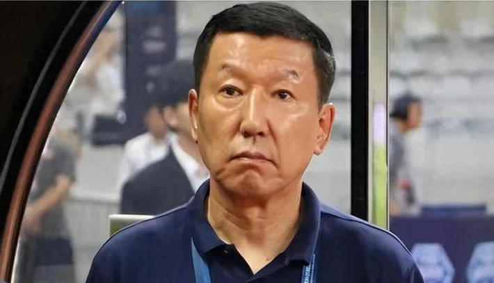13轮0出场！王钰栋最强国青队友惨遭崔康熙无视，沦为中超多余人