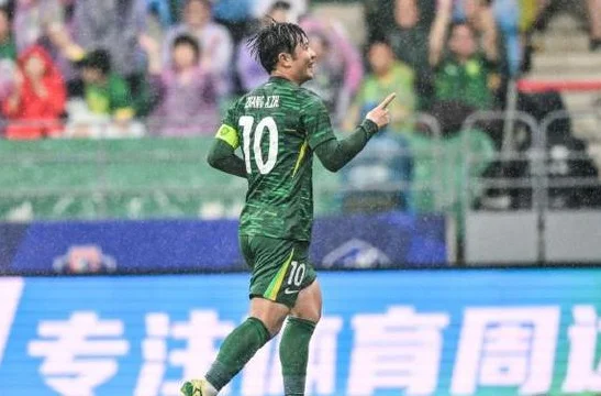 北京国安2:1长春亚泰！张稀哲第401场比赛进球稳居射手王相关图六