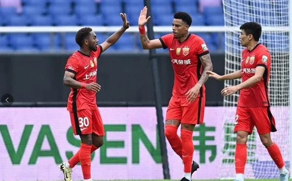 0-2到2-2！门框三度救险，弗兰克读秒绝平，浙江主场逼平海港相关图五