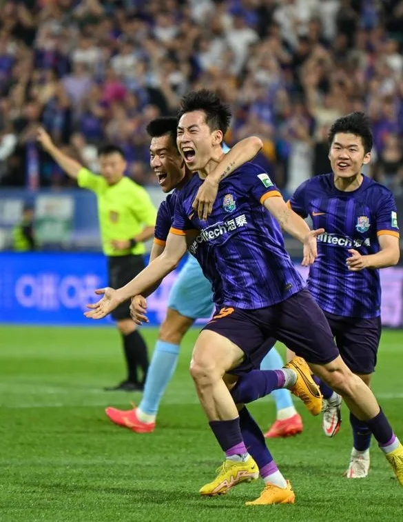 0-1！2轮不胜，山东泰山未能把握住申花、蓉城均输球良机相关图三
