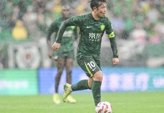 冷门潮过后，中超呈现三足鼎立之势，北京国安有望登顶积分榜首
