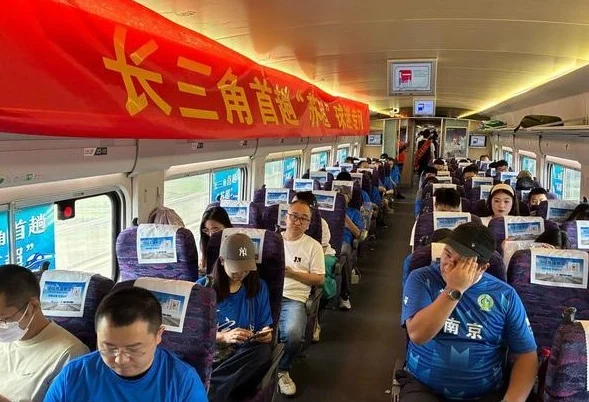 一一不舍，一一惜别！今天，全江苏的“含苏超量”拉满了！相关图三