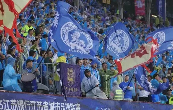 借“苏超”上演“宠粉大赛”，江苏各城市拿出了怎样的诚意？相关图五