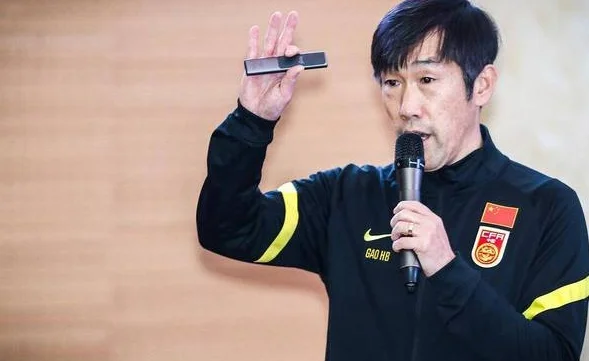 国足选帅提上日程，52岁西班牙教头成热门候选，球迷盼高洪波出山相关图五