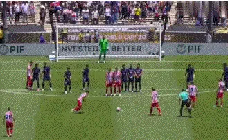 世俱杯！4-0，大巴黎开门红，鲁伊斯、维蒂尼亚、马尤卢惊艳破门相关图二