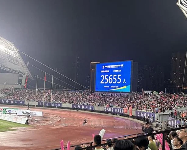 无锡队2比0击败常州队 获得“苏超”首胜