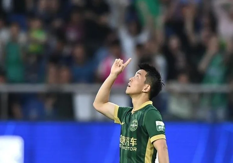 国足大换血！浙江23岁前锋有望上位，身高1米72，本赛季已打进5球相关图三