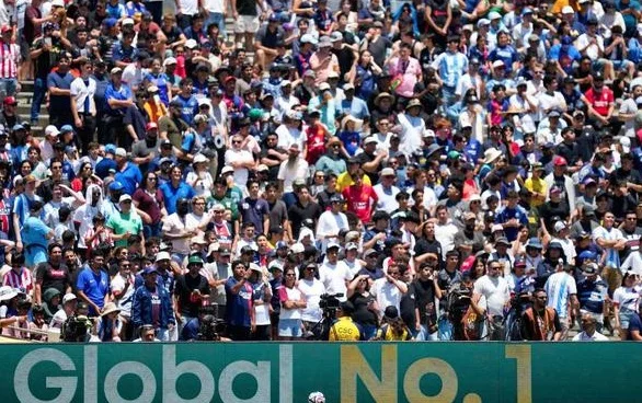 8万人见证！世俱杯夺冠热门杀疯了：4-0碾压局，年度105球相关图三