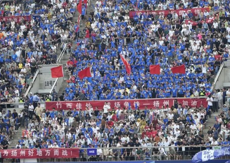 “苏超”爆火之后，如何串起单场观众3万人的区域经济联动