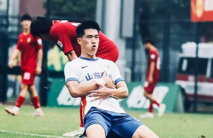 容不下二雷？老崔不除 姆巴佩来了也废！卡扎尔上限不如1米89中卫相关图五