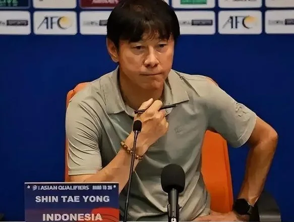 曝原U20国足主帅久尔杰维奇将担任临时主帅！带领国足征战东亚杯相关图二