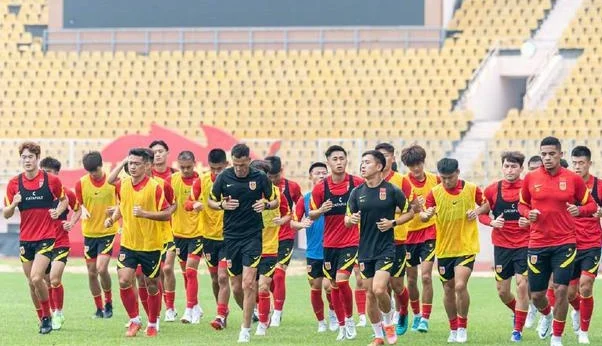 郑智彻底无缘！国足东亚杯主教练揭晓，或有望接替伊万科维奇相关图四