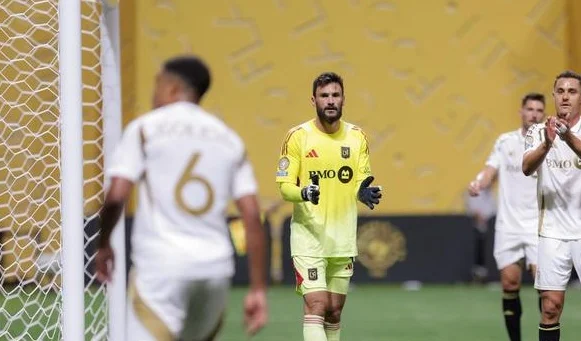 虐菜还得看拜仁！吉鲁战旧主，恩佐定乾坤，切尔西2-0洛杉矶FC相关图二