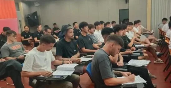 云南玉昆官方：云南玉昆2025中超赛风赛纪工作会议顺利召开相关图四