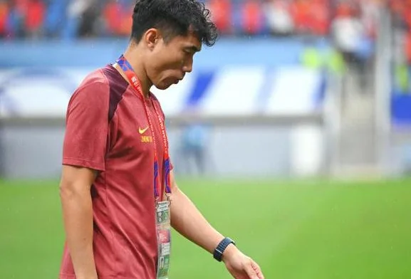 津媒：东亚杯国足主帅有3可能，郑智、久尔杰维奇/安东尼奥、新帅