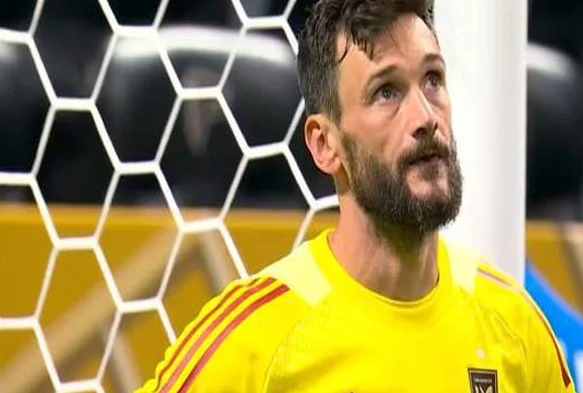 世俱杯2-0！阿根廷巨星握拳怒吼激情滑跪，孙兴慜前队友呆若木鸡相关图三